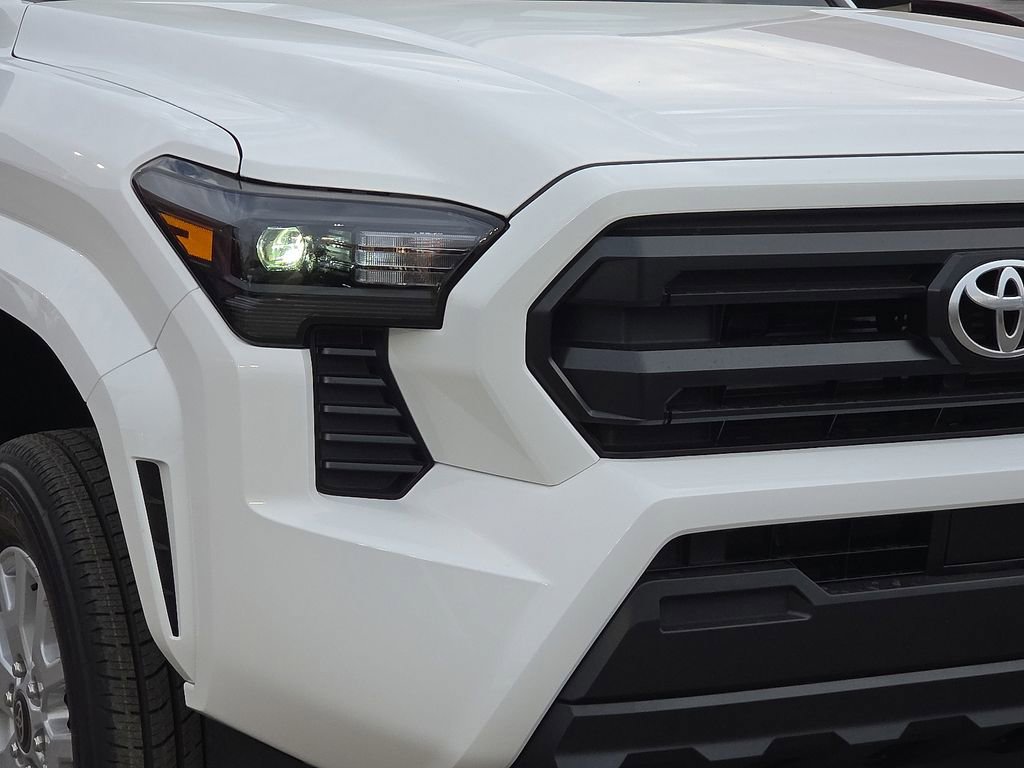 Used 2026 Toyota Tacoma SR image 10
