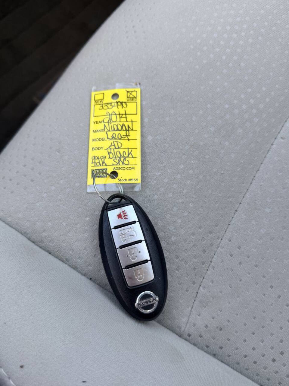 Used 2014 Nissan Leaf SV w/ Premium Package FWD image 23