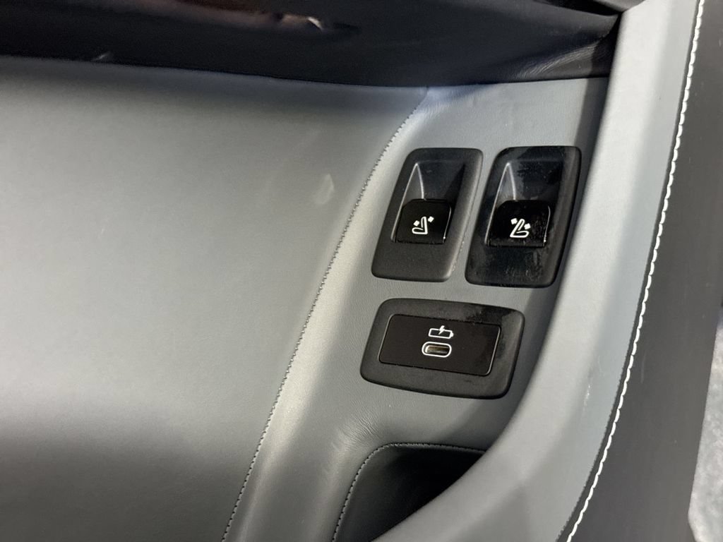 Used 2020 Rolls-Royce Cullinan AWD/4WD image 82