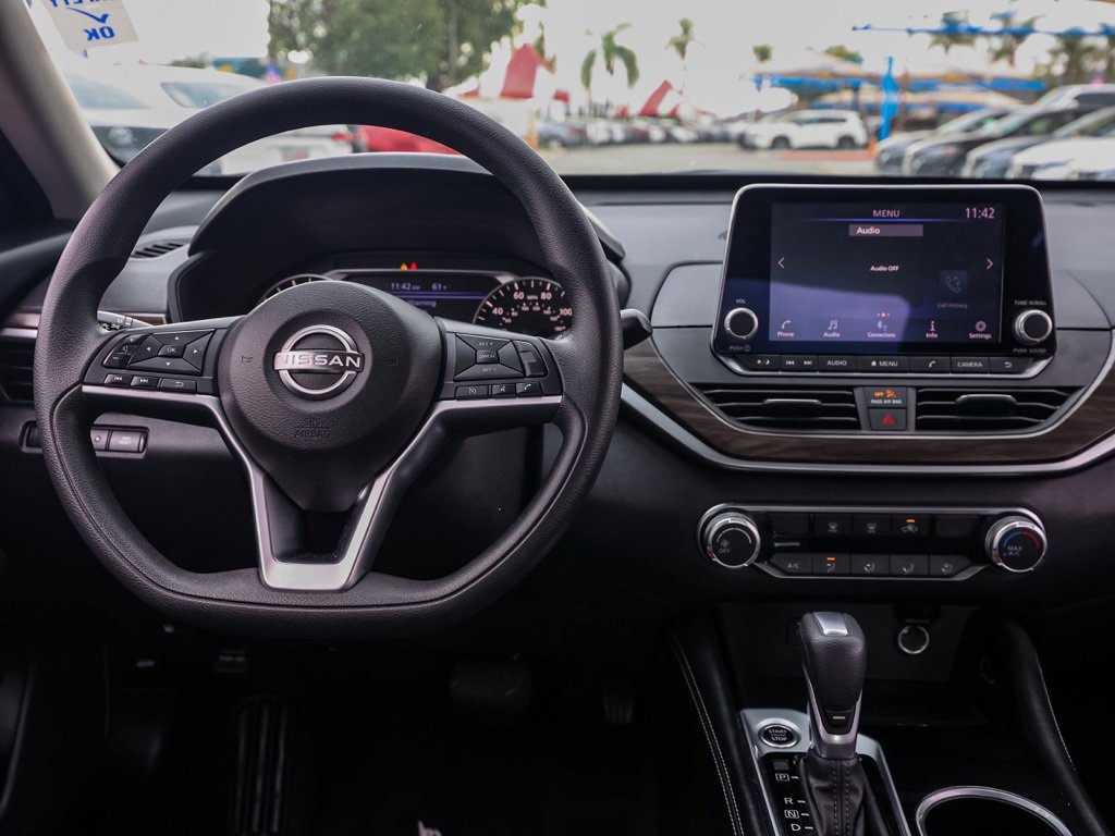 Used 2023 Nissan Altima 2.5 SV image 21