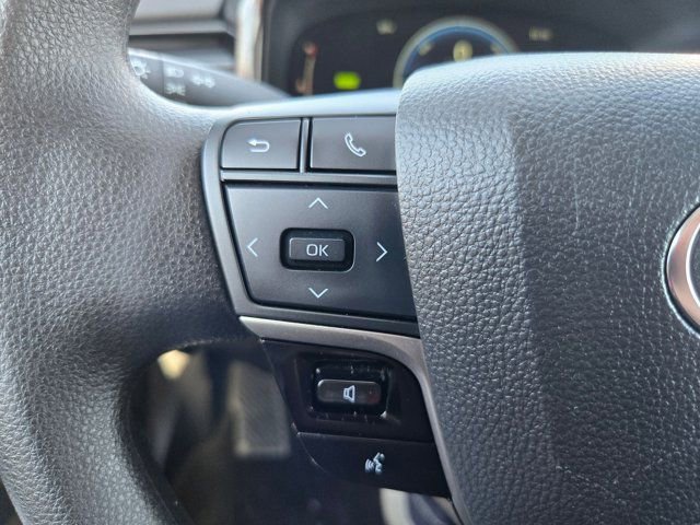 Used 2025 Toyota Camry LE image 21