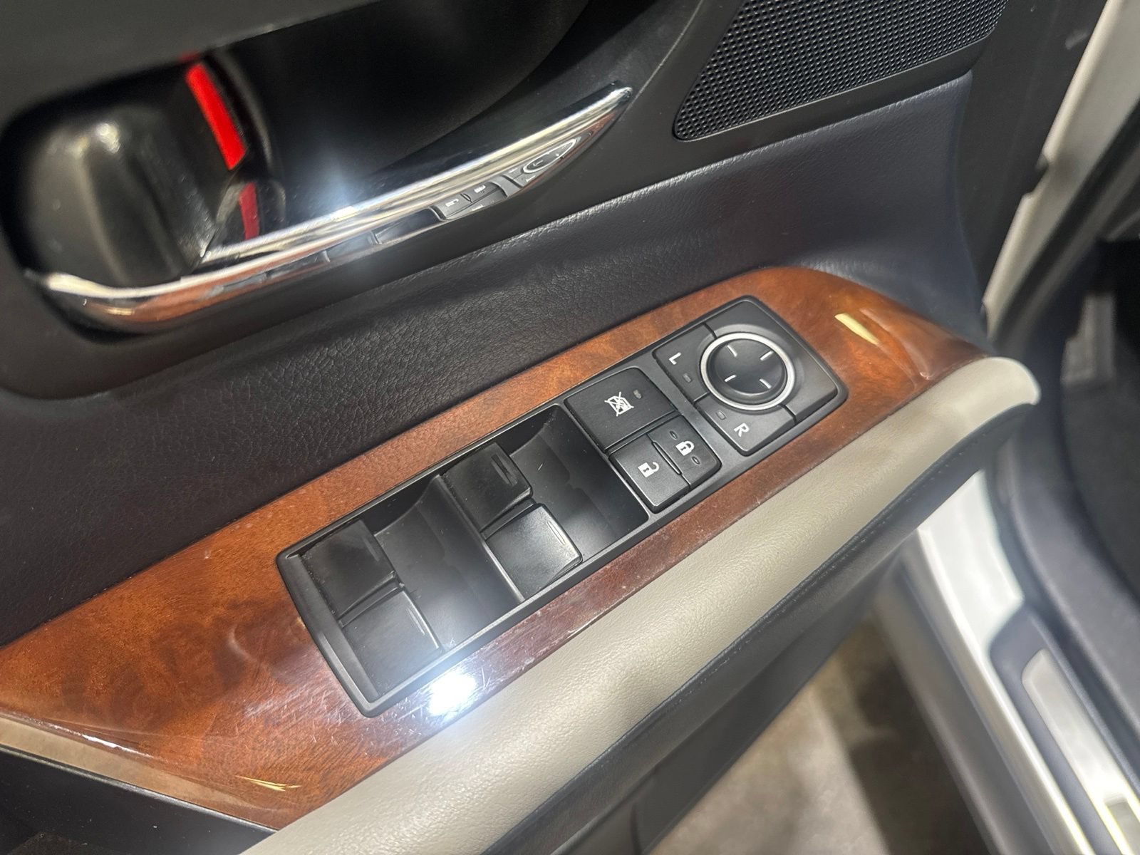 Used 2012 Lexus RX 450h FWD w/ Premium Pkg image 21