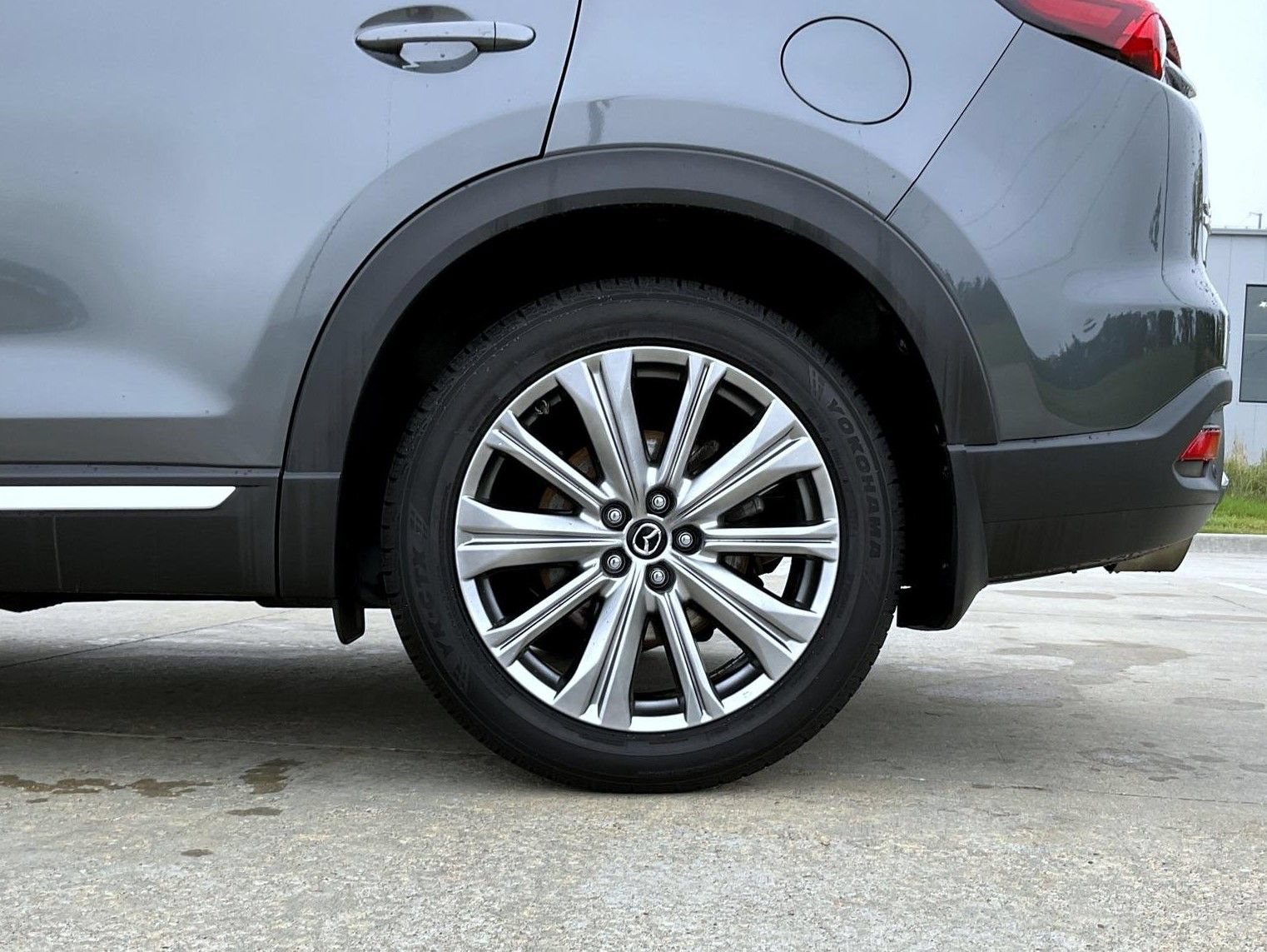Used 2021 MAZDA CX-9 Signature AWD/4WD image 25