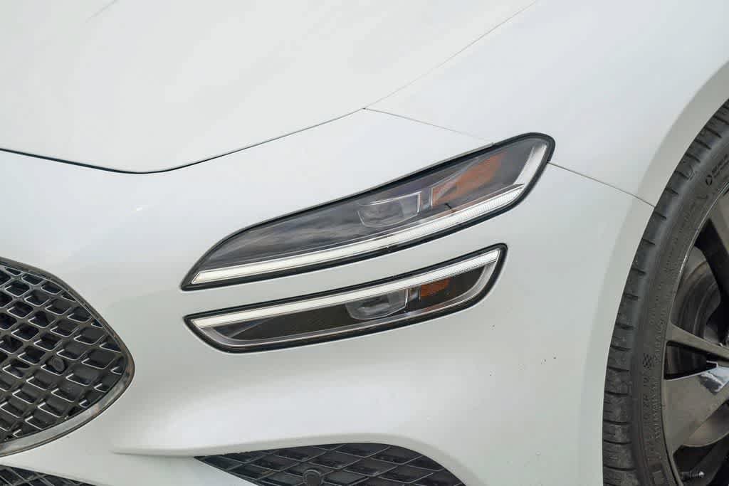 Used 2023 Genesis G70 2.0T w/ Sport Prestige Package RWD image 8