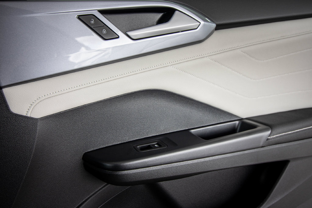 New 2026 Volkswagen Taos SEL AWD/4WD image 19