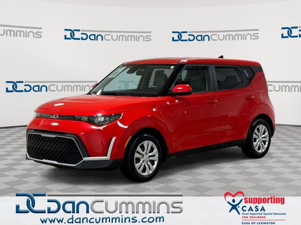 Used 2023 Kia Soul LX FWD image 1