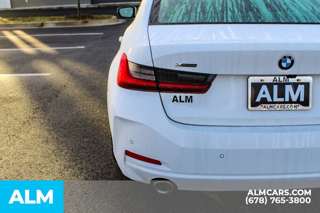 Used 2025 BMW 330i xDrive Sedan AWD/4WD image 12