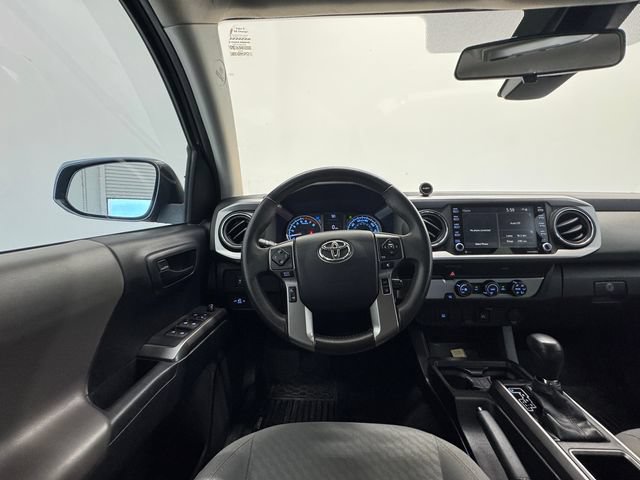 Used 2020 Toyota Tacoma SR5 w/ SR5 Appearance Package (SM) RWD image 22