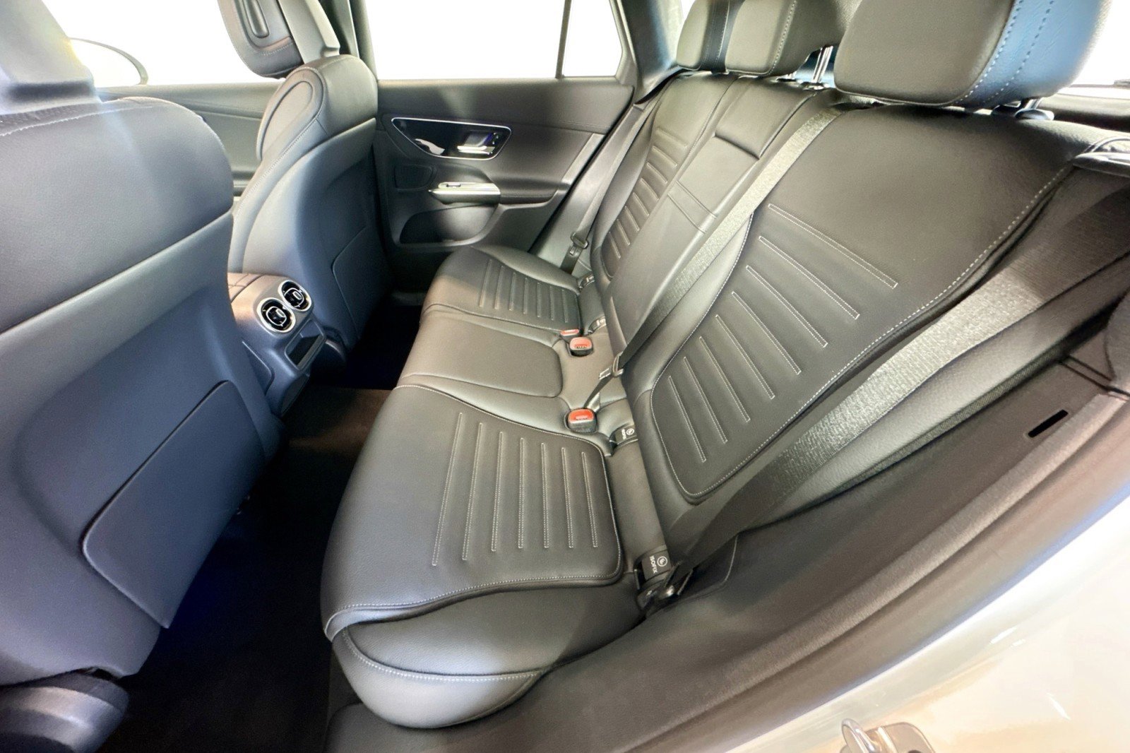 New 2026 Mercedes-Benz GLC 43 AMG 4MATIC image 21