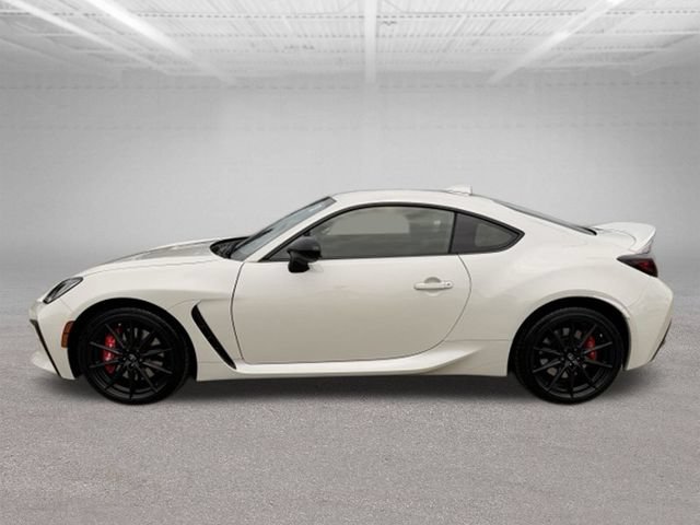 Used 2025 Toyota GR86 Premium w/ Performance Package RWD image 4