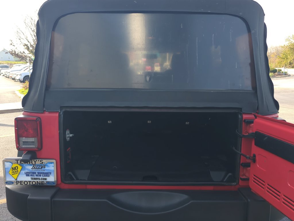 Used 2015 Jeep Wrangler Unlimited Sport w/ Quick Order Package 24S AWD/4WD image 23