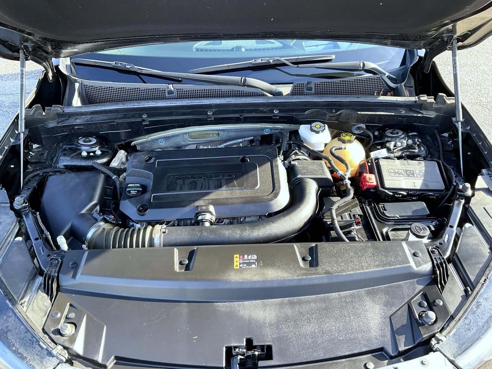 Used 2023 Buick Envision Avenir image 24