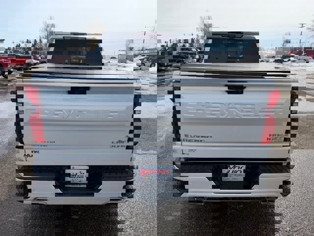 Used 2021 Chevrolet Silverado 1500 High Country w/ Technology Package image 6