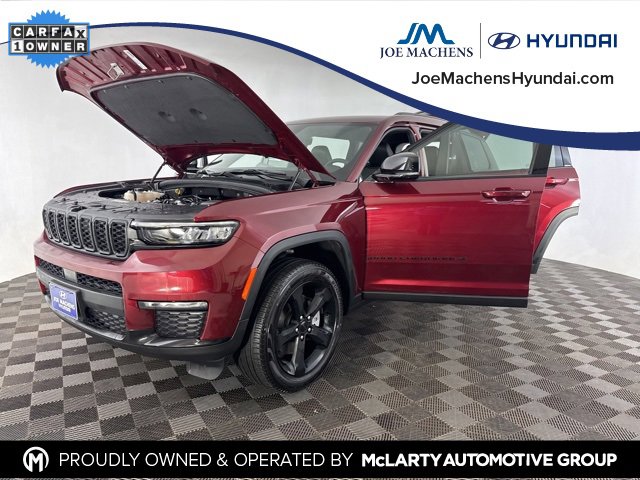 Used 2025 Jeep Grand Cherokee L Limited w/ Black Appearance Package image 11