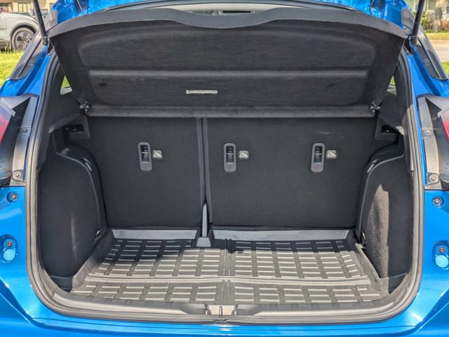 Used 2024 Nissan Kicks SR FWD image 17