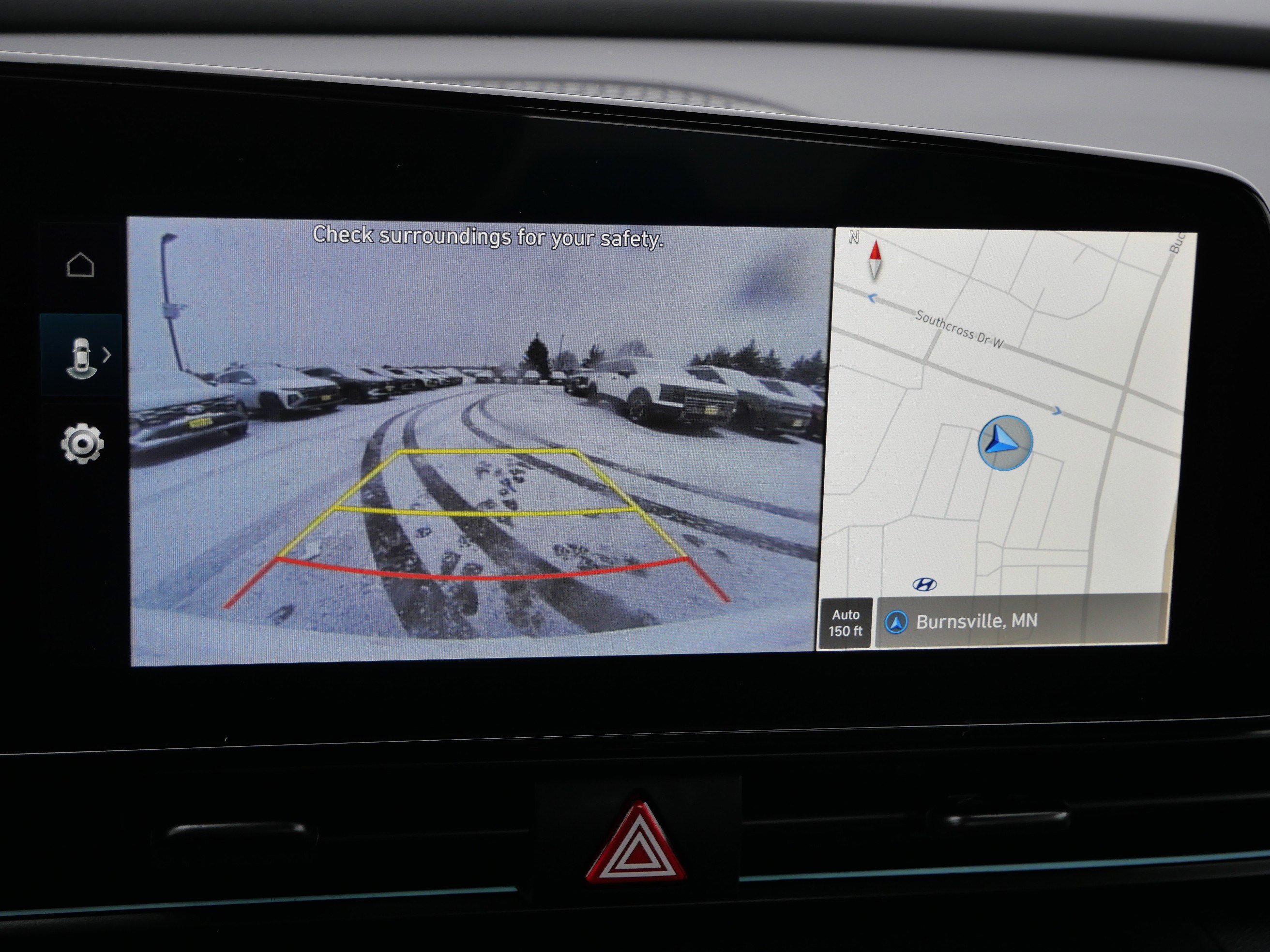 Certified 2025 Hyundai Elantra SEL image 35