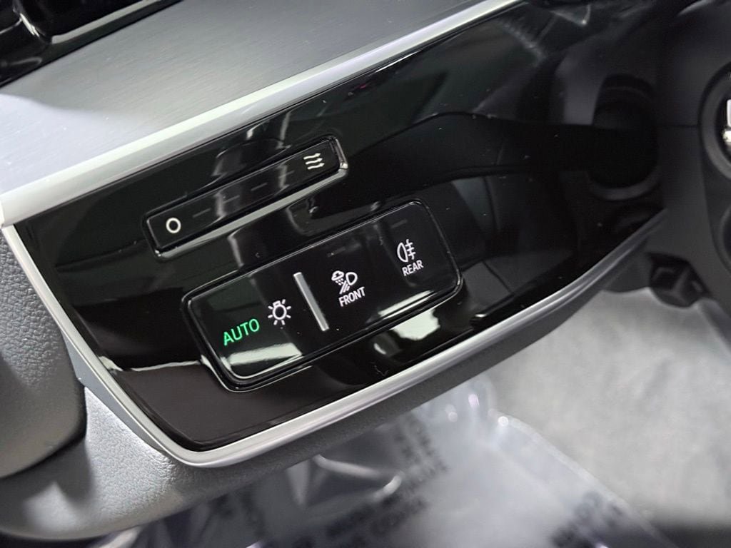 Used 2019 Audi A8 L 3.0T w/ Executive Package AWD/4WD image 21