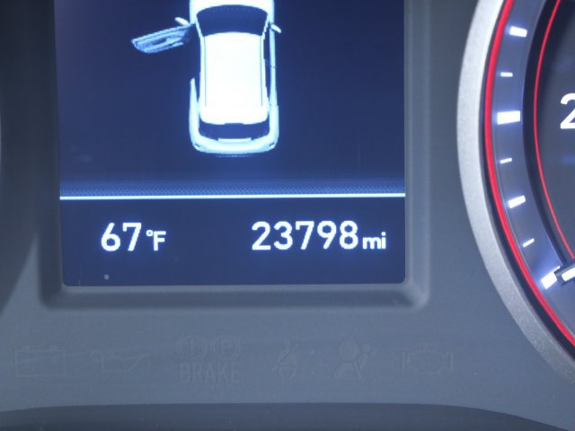 Used 2020 Hyundai Veloster 2.0 FWD image 31