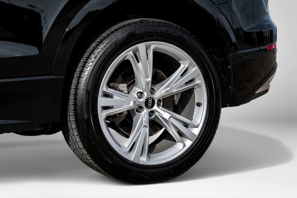 Used 2022 Audi Q8 Premium Plus image 57