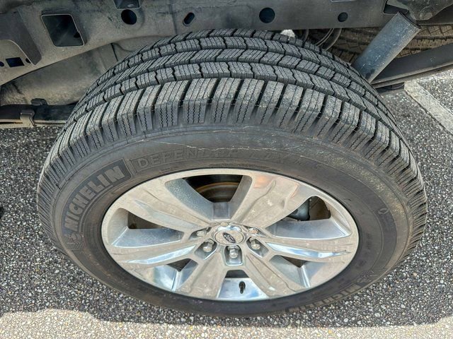 Used 2019 Ford F150 Platinum w/ Equipment Group 701A Luxury image 11