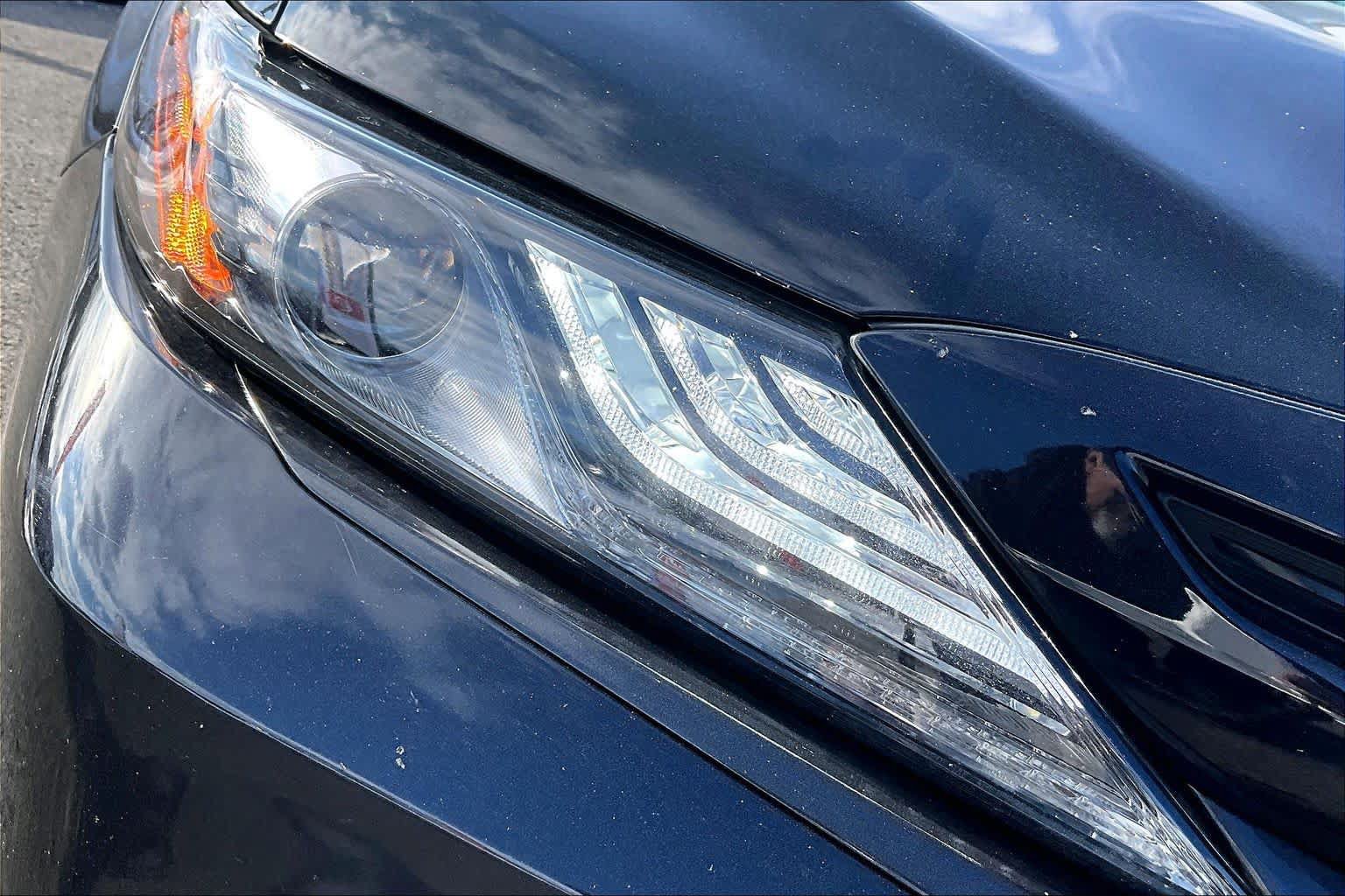 Used 2022 Toyota Camry XSE FWD image 27