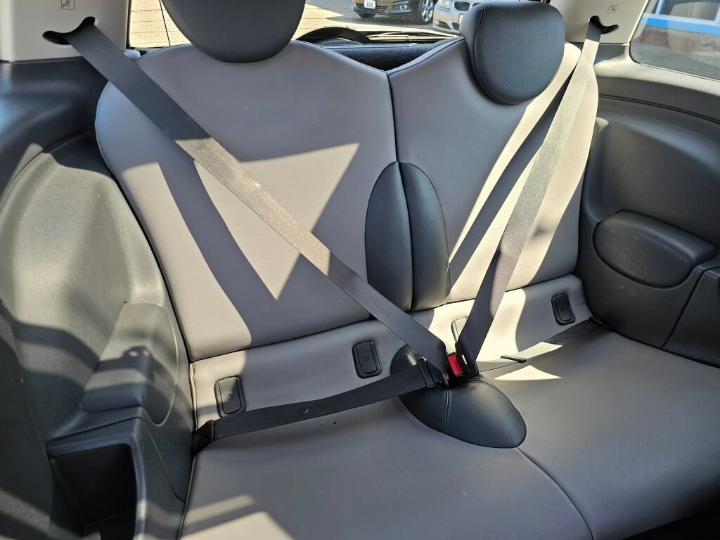 Used 2005 MINI Cooper S FWD image 17