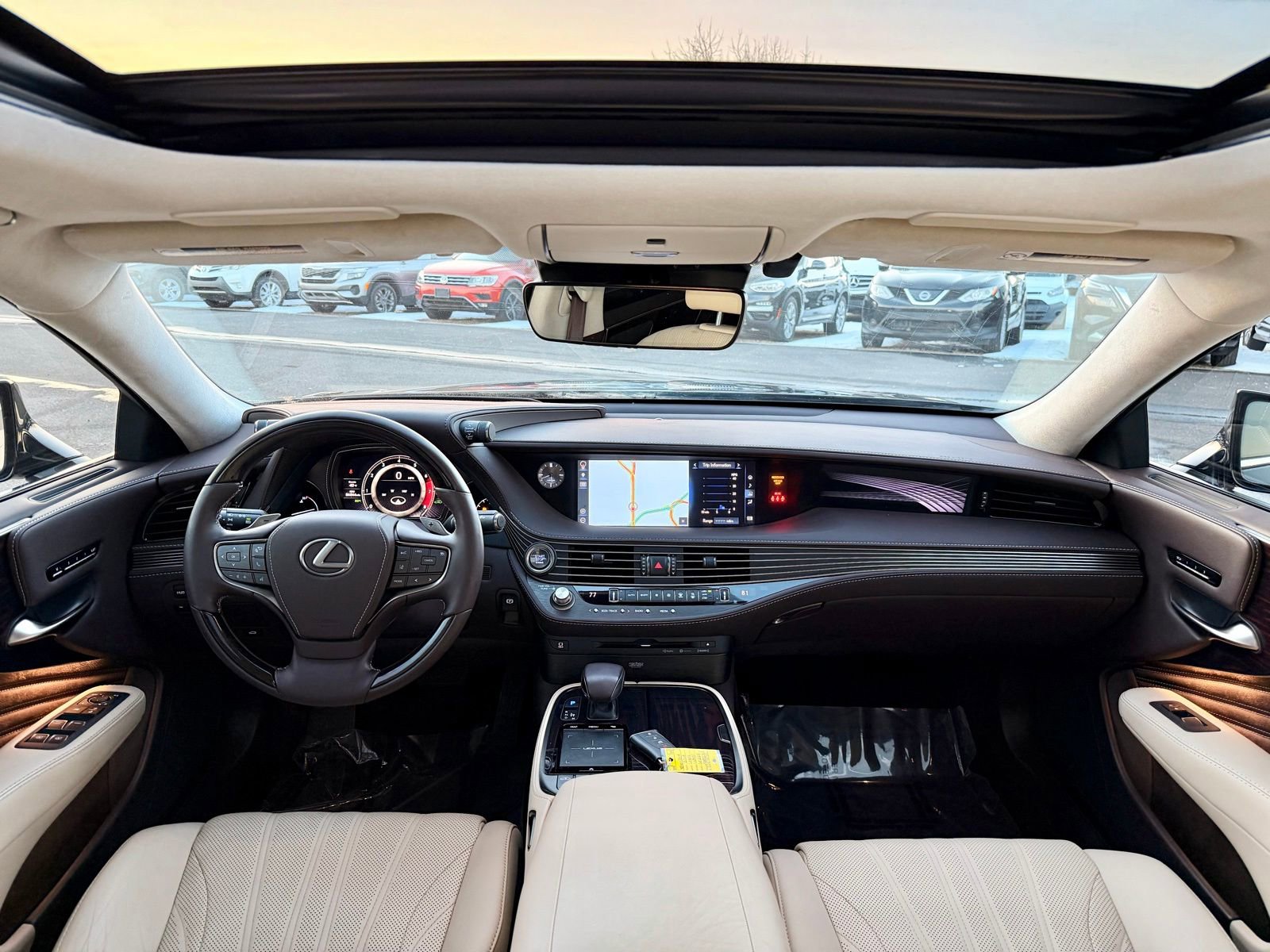 Used 2019 Lexus LS 500 w/ Luxury Package image 36