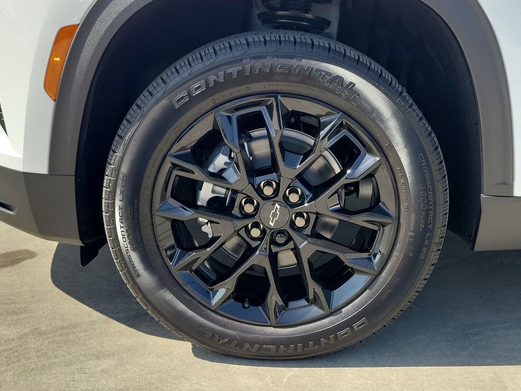 New 2026 Chevrolet Traverse LT w/ Midnight/Sport Edition FWD image 25