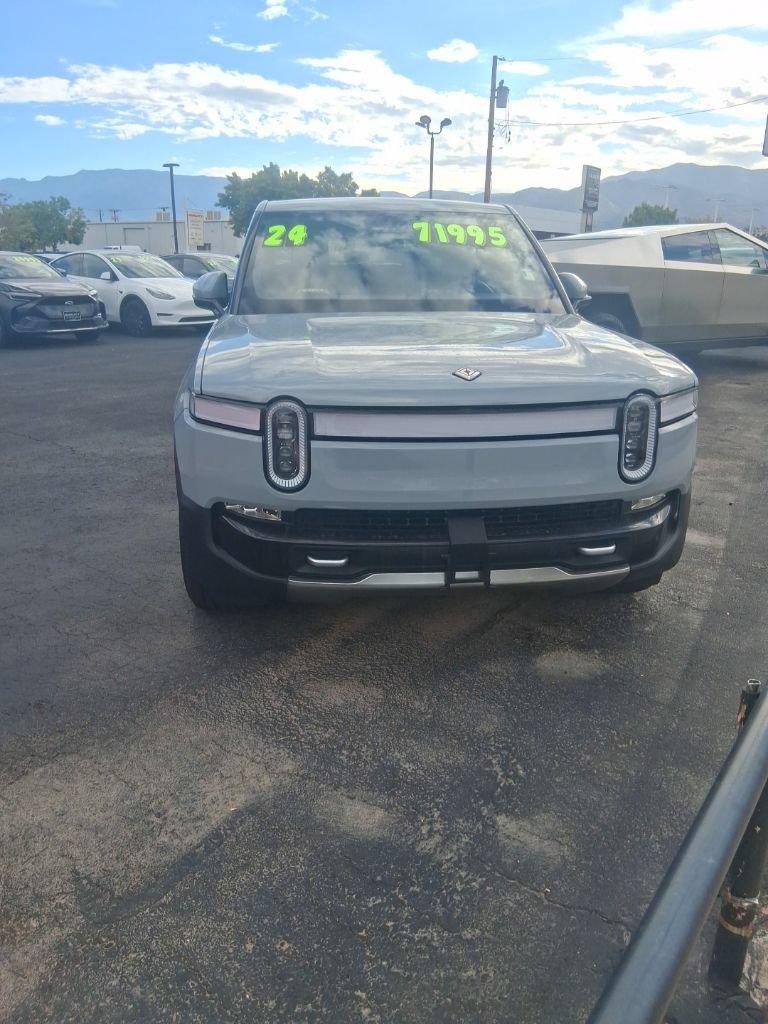 Used 2024 Rivian R1T Adventure Dual
