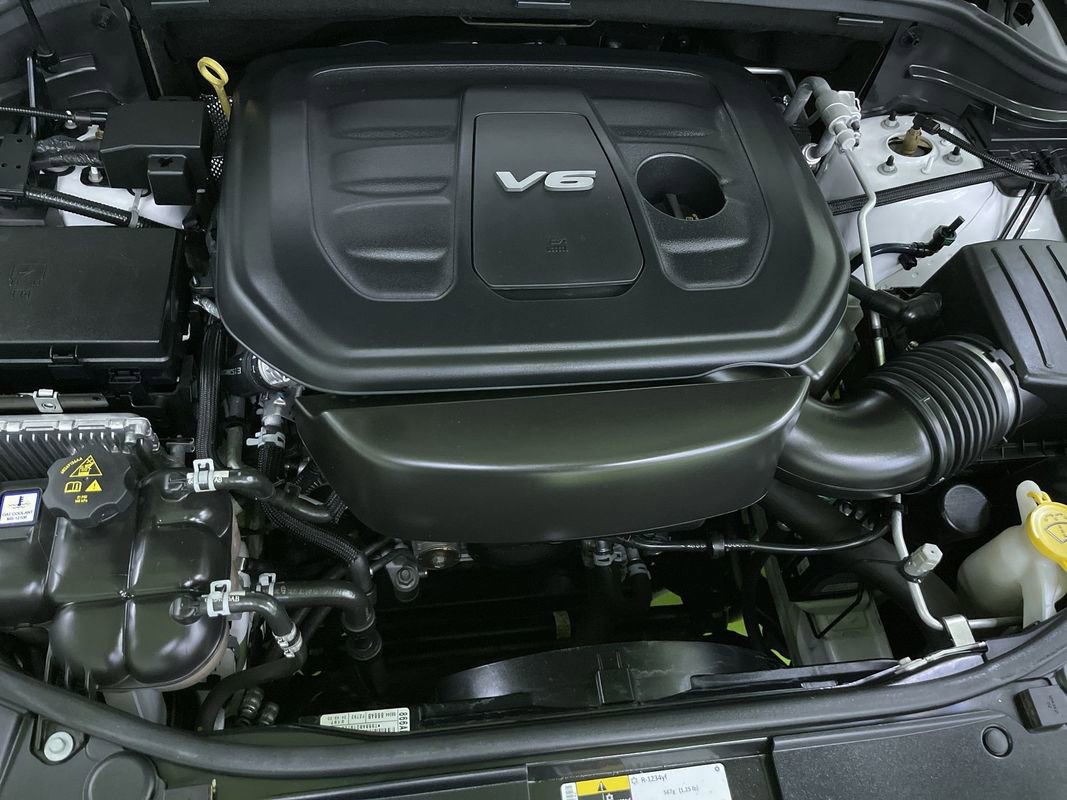 Used 2018 Jeep Grand Cherokee Overland image 31