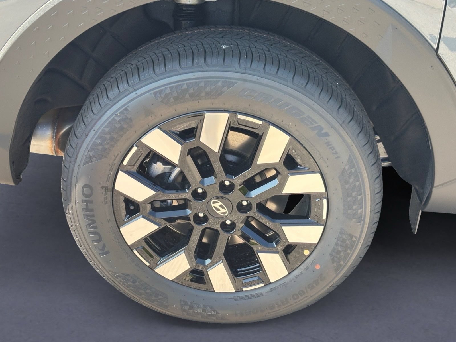 New 2027 Hyundai Santa Cruz SE AWD/4WD image 9