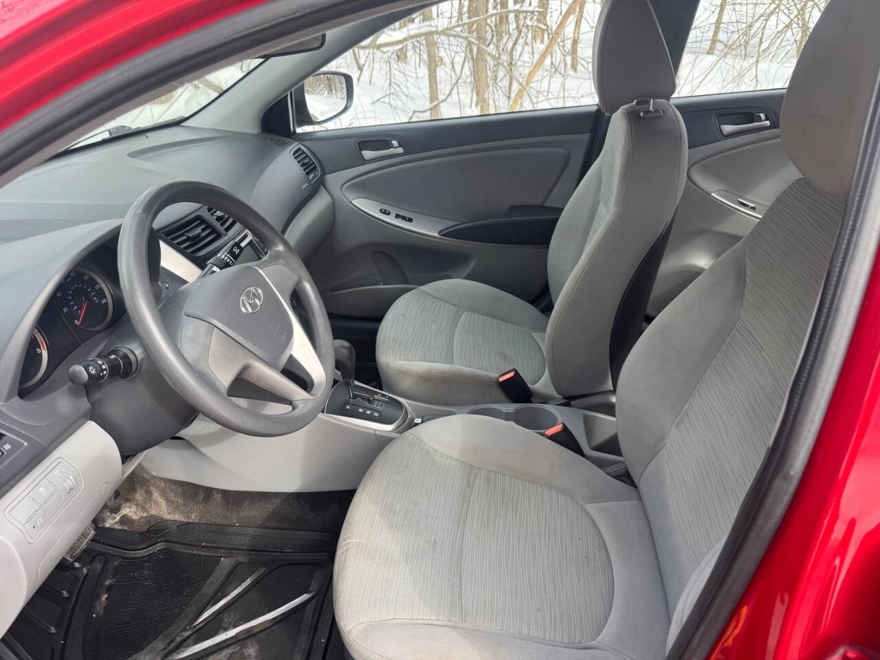 Used 2015 Hyundai Accent GLS image 8