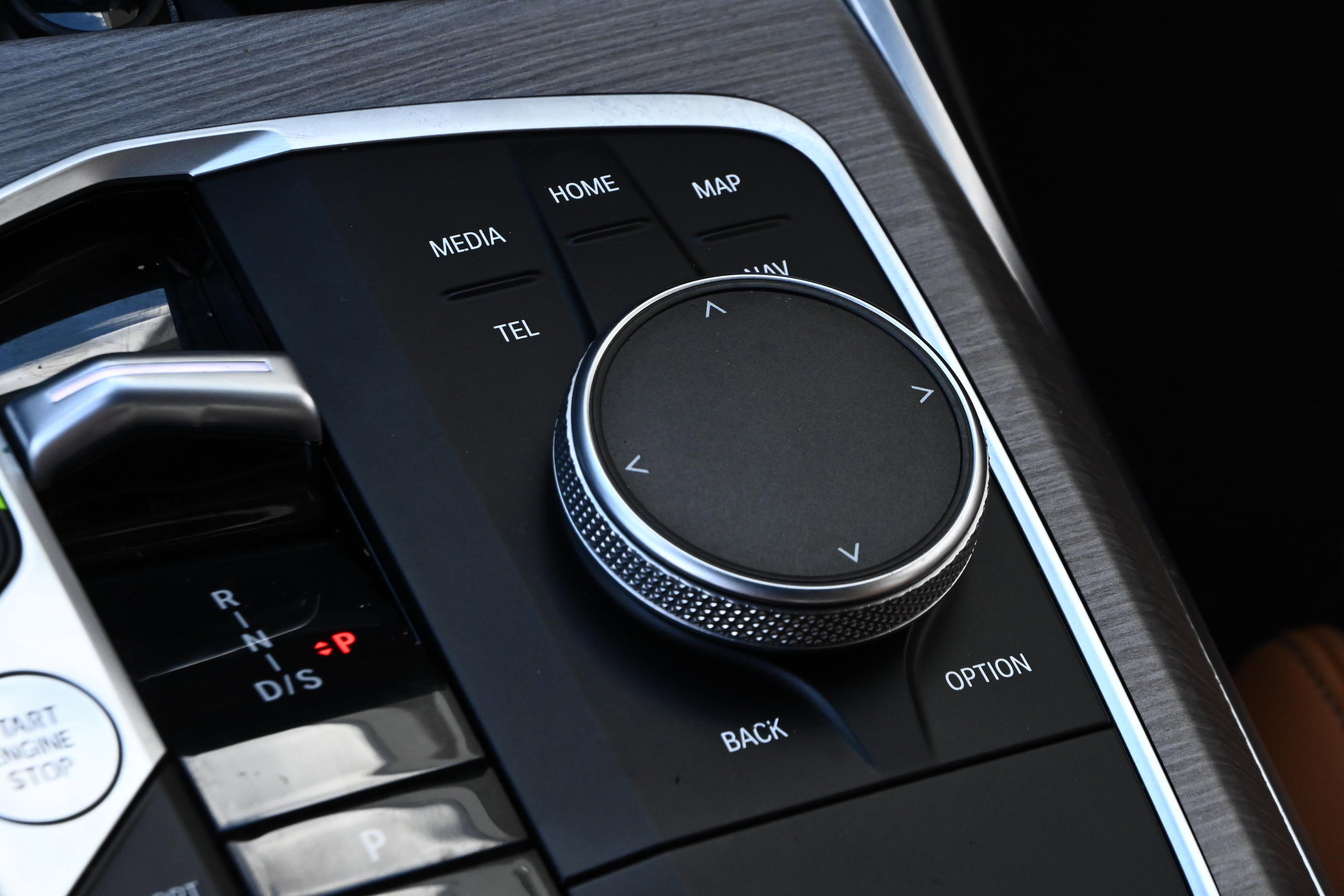 Certified 2025 BMW 330i Sedan image 18