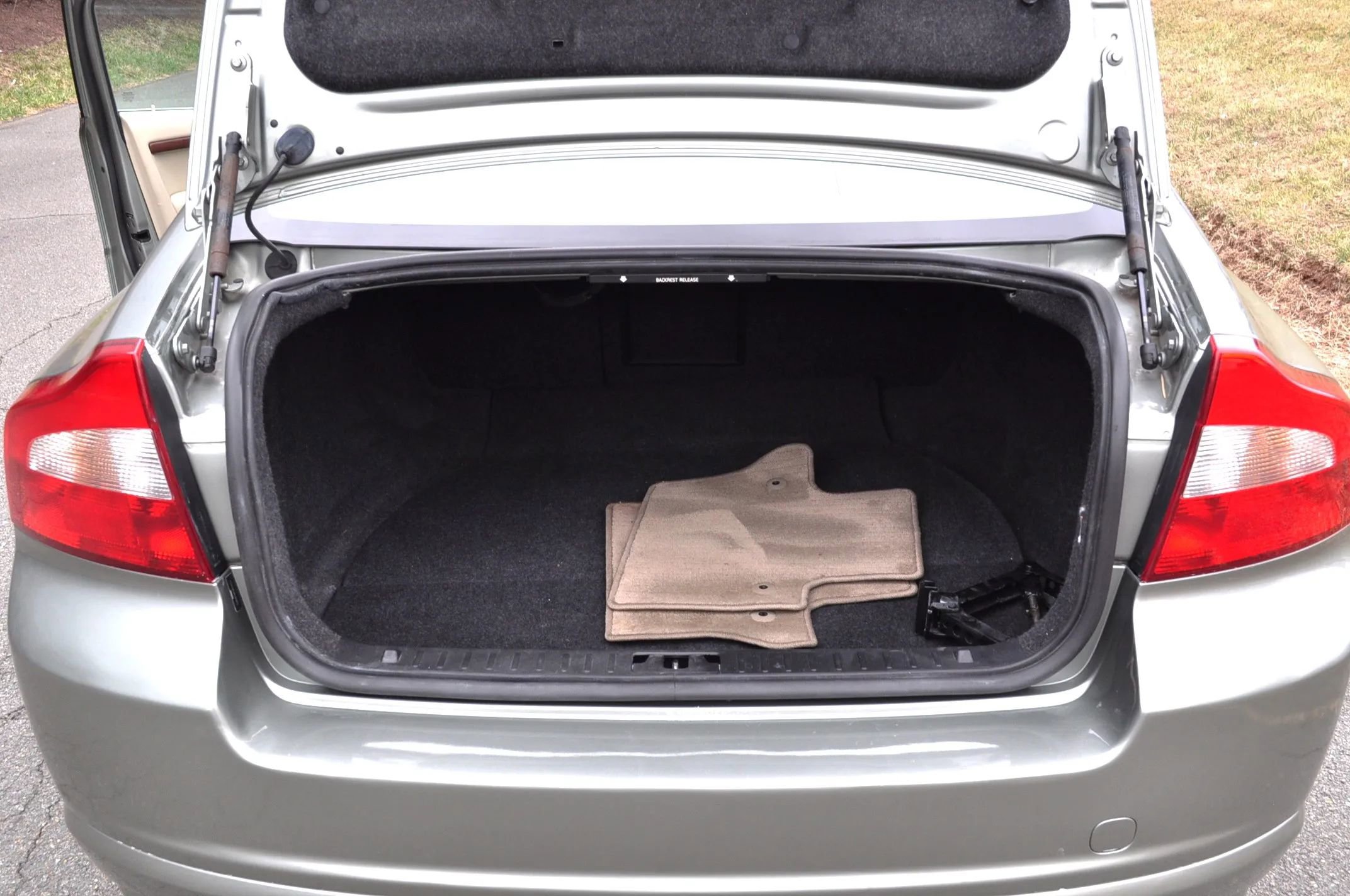 Used 2008 Volvo S80 3.2 image 23