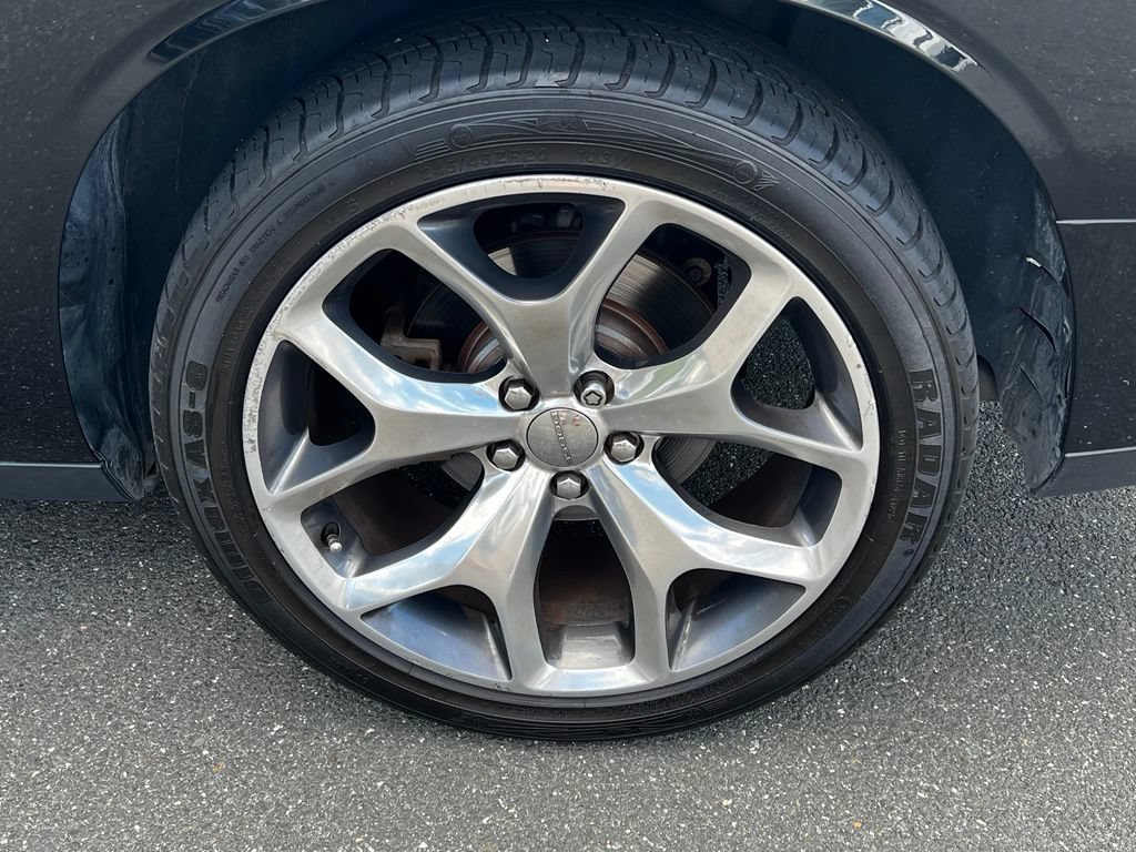 Used 2016 Dodge Challenger R/T Plus RWD image 9