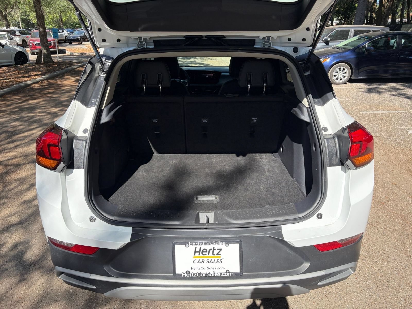 Used 2025 Buick Encore GX Preferred FWD image 30