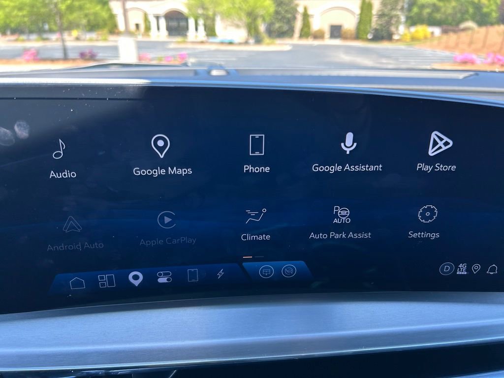 Used 2023 Cadillac Lyriq 2WD image 33