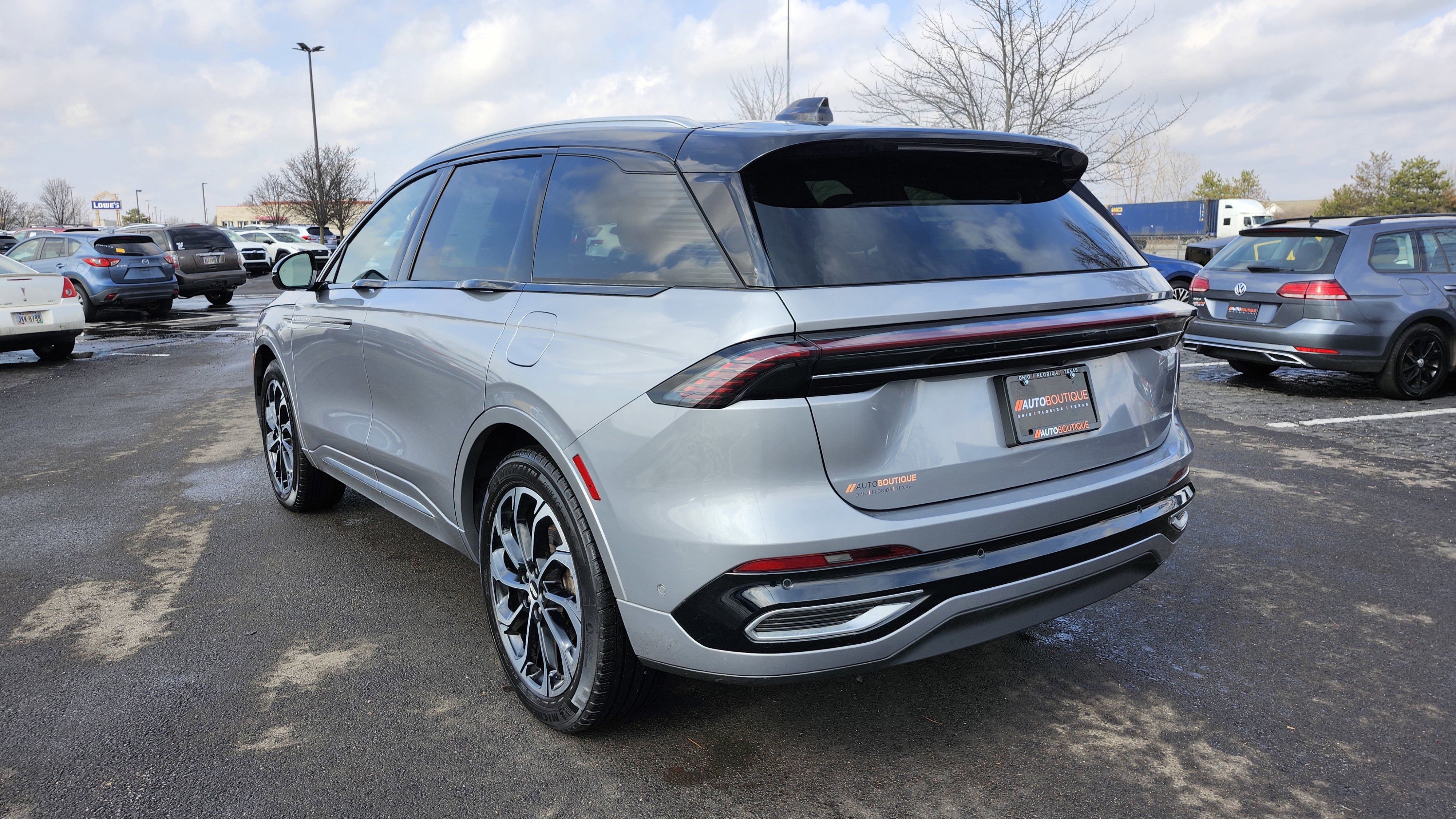 Used 2024 Lincoln Nautilus Reserve w/ Equipment Group 202A image 15