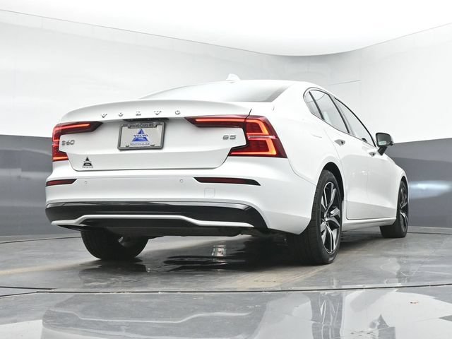 Used 2025 Volvo S60 B5 Core FWD image 16