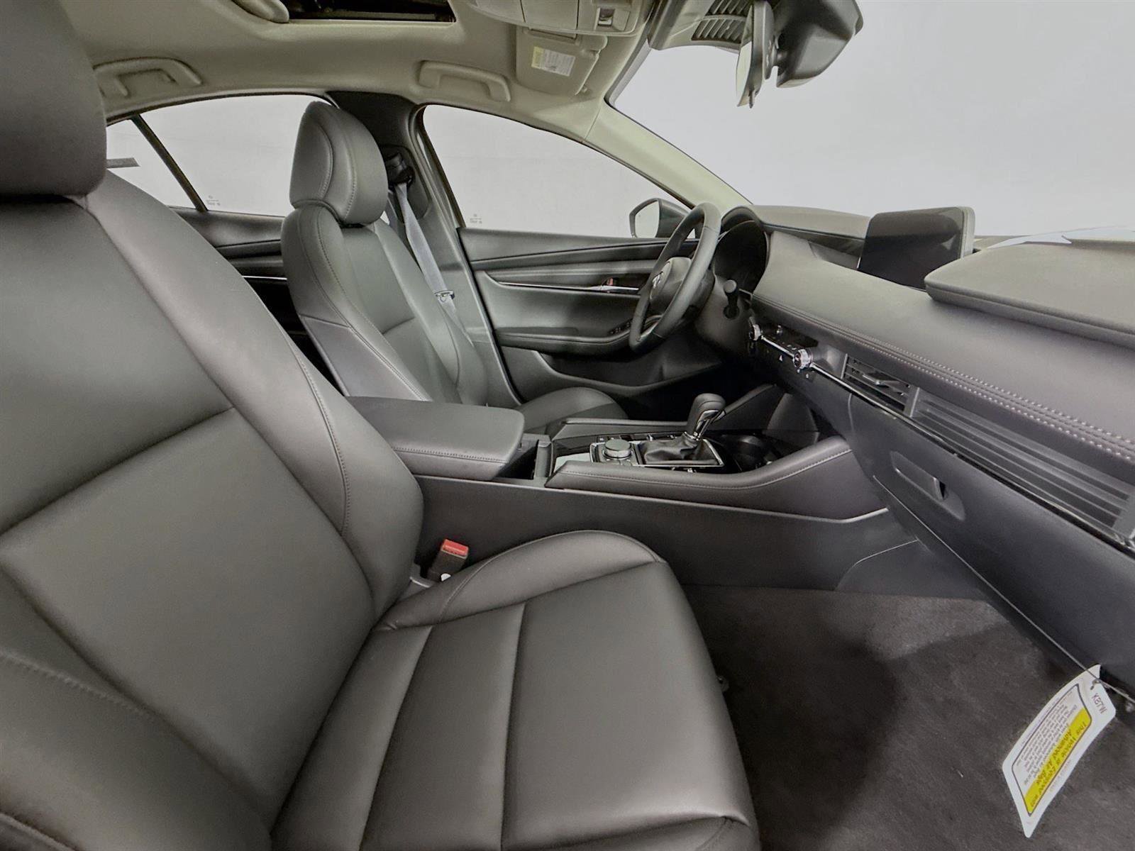 New 2025 MAZDA MAZDA3 s image 39