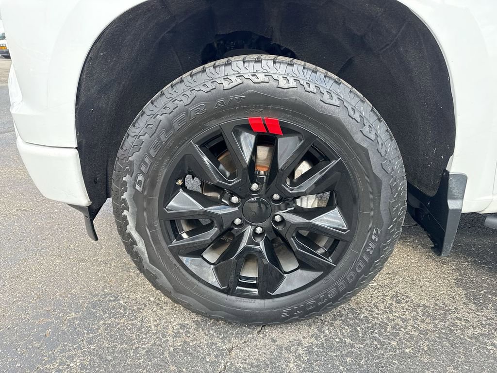 Used 2022 Chevrolet Silverado 1500 Custom AWD/4WD image 10