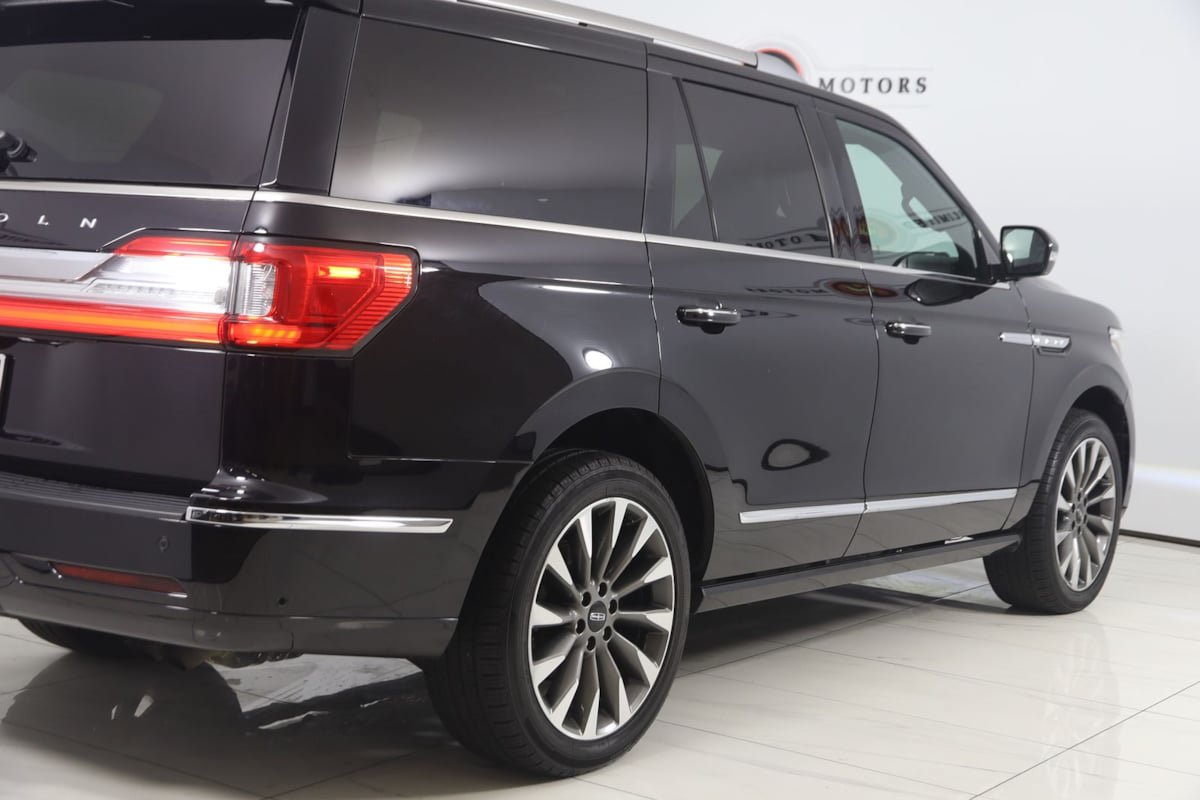 Used 2020 Lincoln Navigator Reserve AWD/4WD image 44