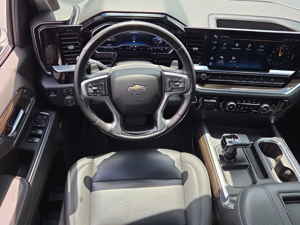 Used 2022 Chevrolet Silverado 1500 LT Trail Boss w/ LT Trail Boss Premium Package AWD/4WD image 14