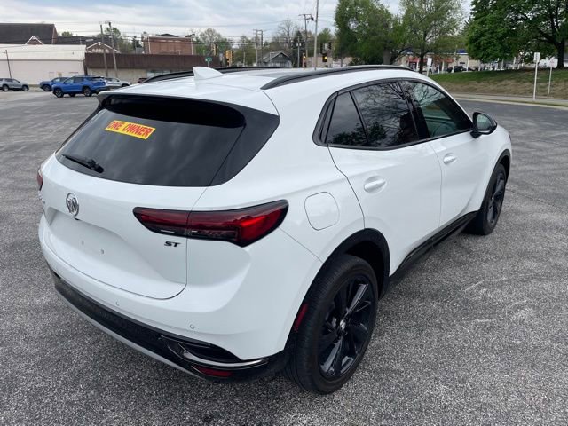 Used 2023 Buick Envision Essence w/ Technology Package I image 5