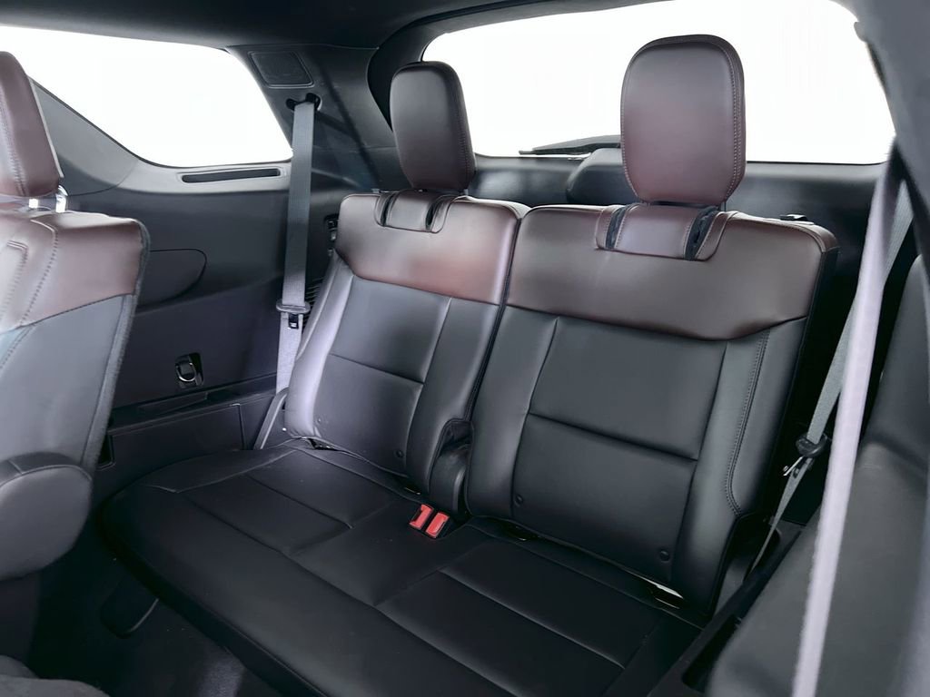 Used 2022 Ford Explorer Platinum w/ Equipment Group 601A image 26