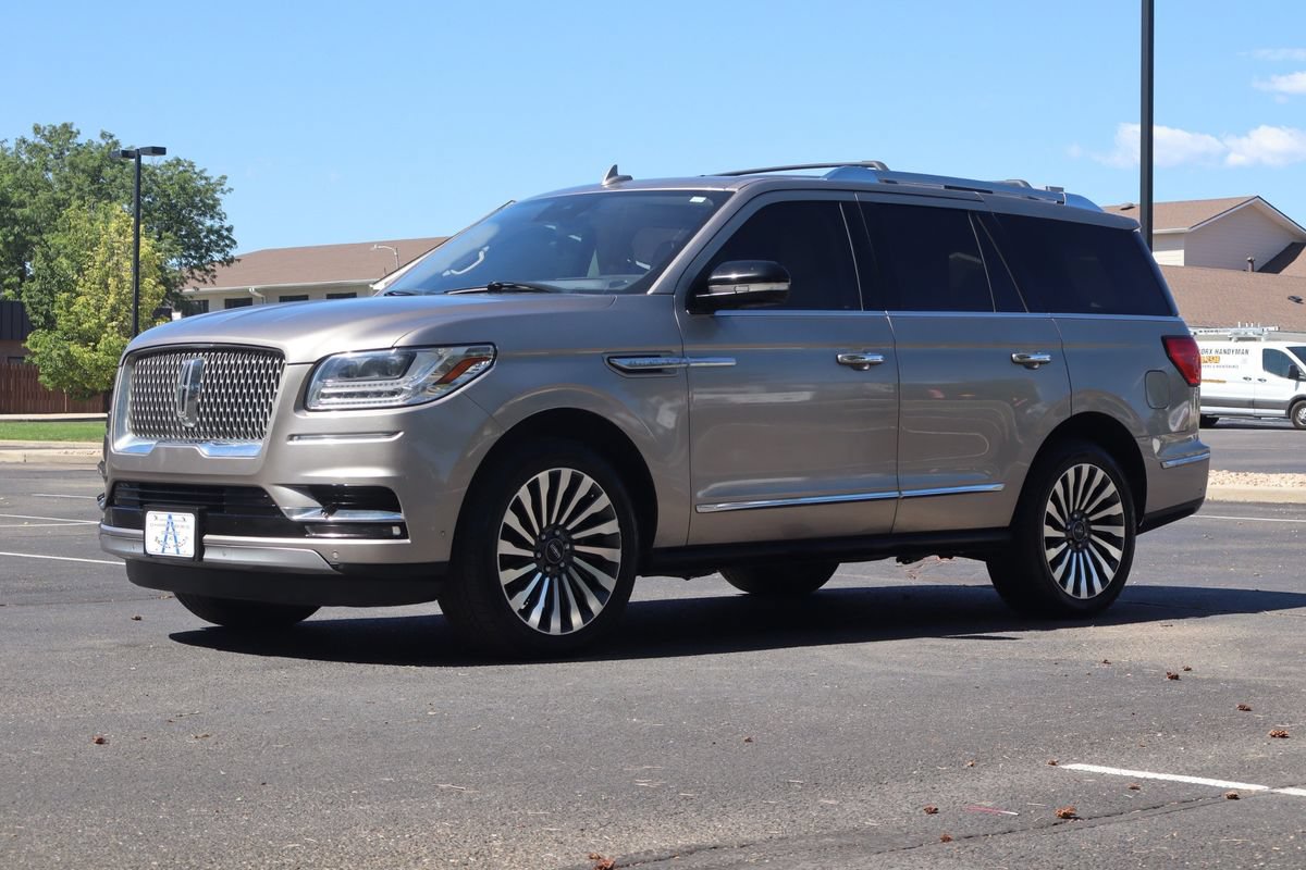 Used 2018 Lincoln Navigator Reserve w/ Technology Package AWD/4WD image 11