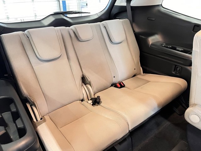 Used 2024 Subaru Ascent Premium w/ Convenience Package image 14