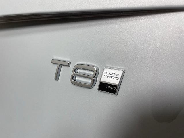 Certified 2025 Volvo XC90 T8 Plus w/ Protection Package Premier AWD/4WD image 19