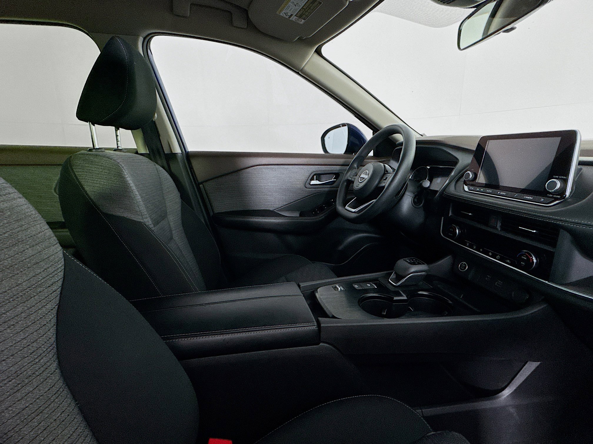 Used 2023 Nissan Rogue SV FWD image 49