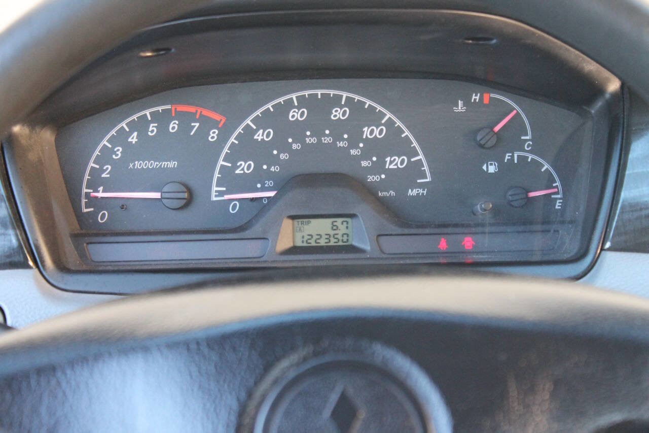 Used 2004 Mitsubishi Lancer ES image 36